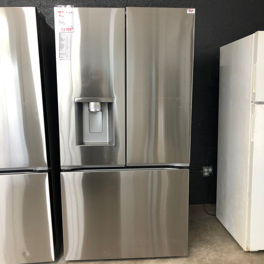 **Scratch and Dent** LG 30.7 cu ft French Door Refrigerator