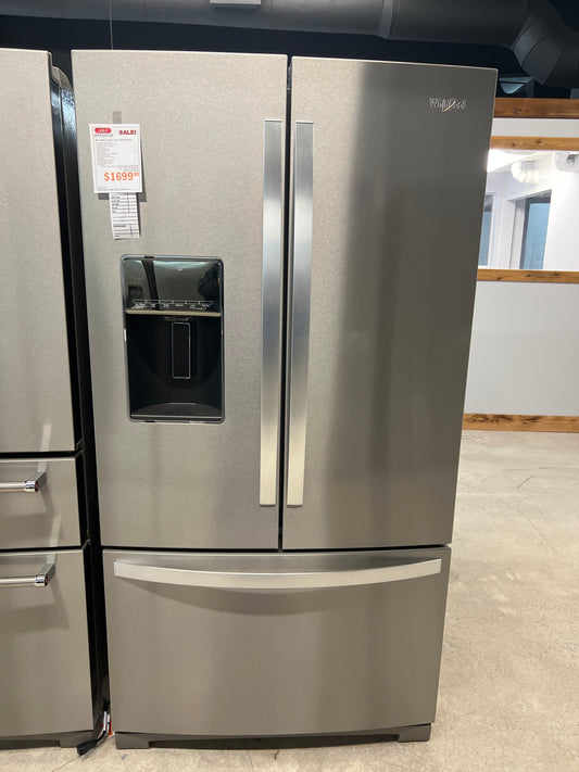 Whirlpool Refrigerator**NEW**