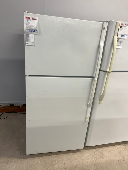 GE Refrigerator