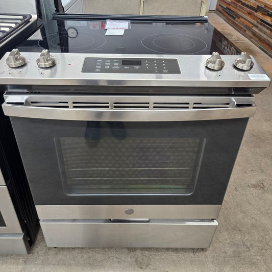**Scratch and Dent** GE 30" Drop-In Electric Range