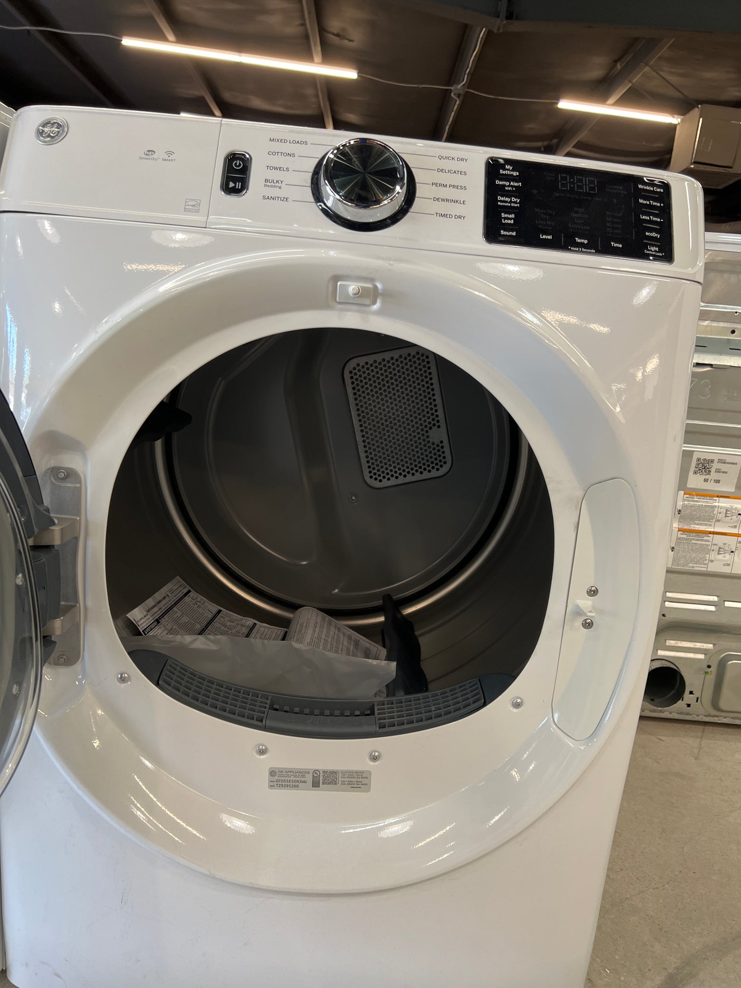 New GE Washer and Dryer Set