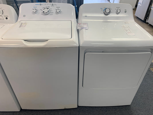 GE Washer Dryer Set.