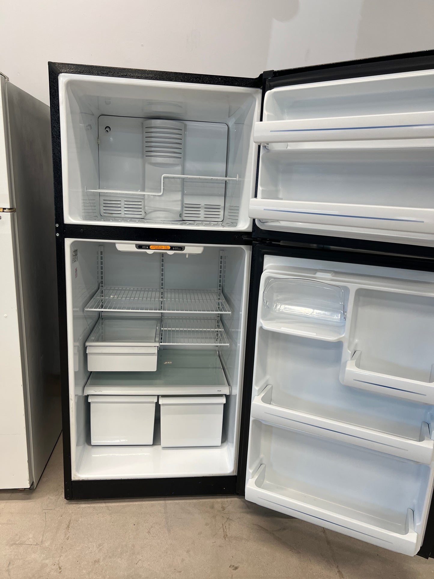 GE Refrigerator