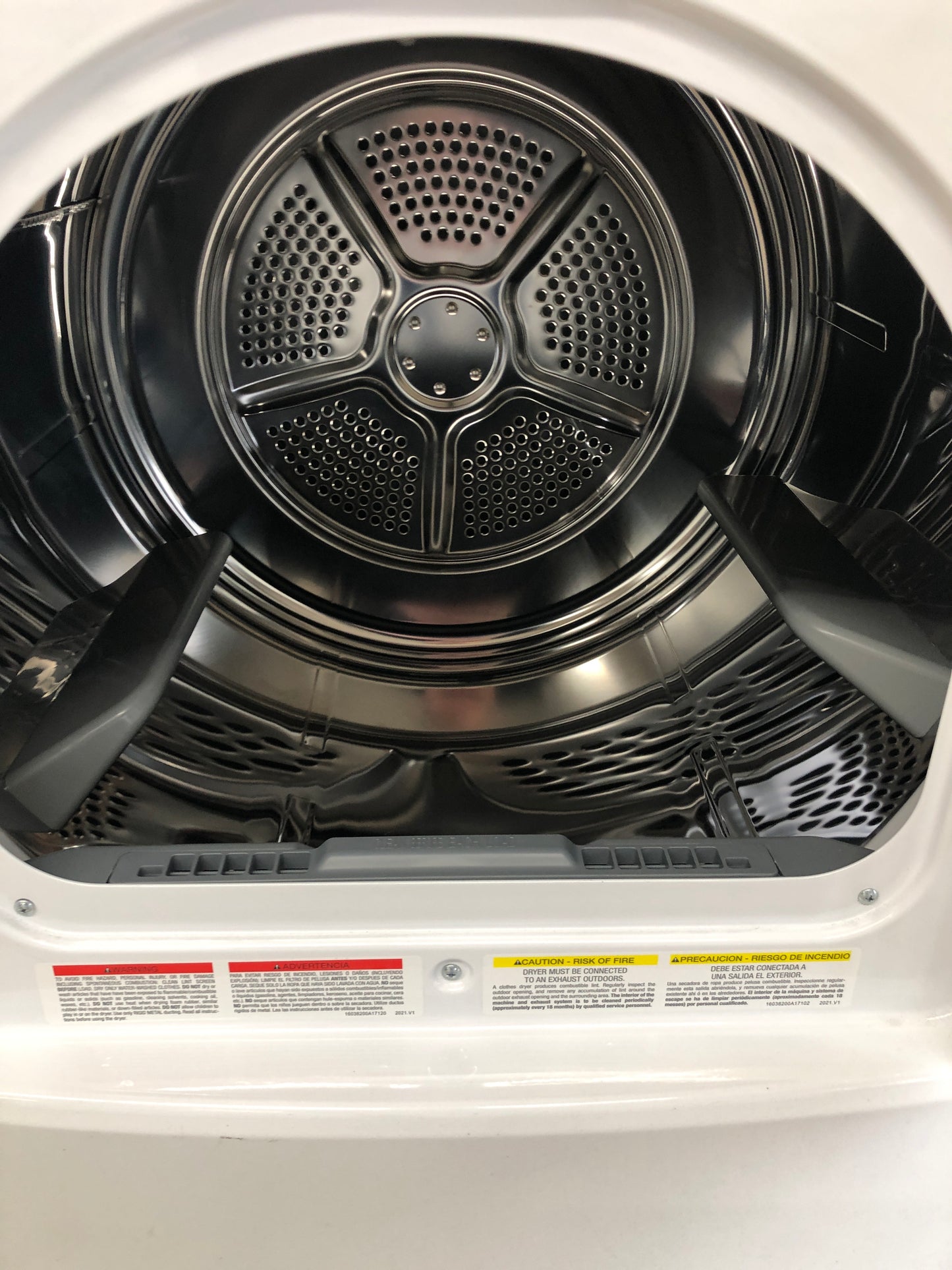 Frigidaire Washer Dryer Set.