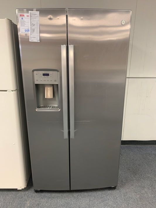 GE Side By Side Refrigerator.