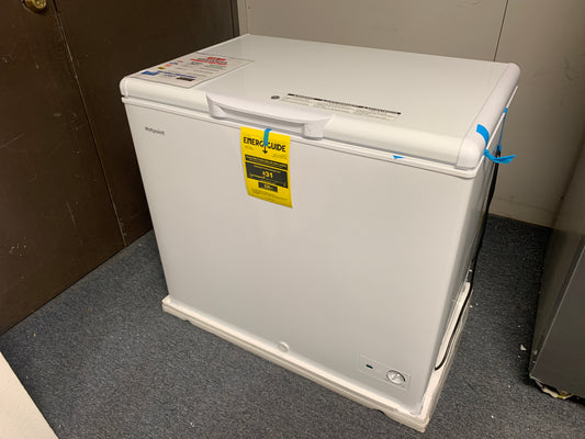 Hotpoint 9 Cu ft Chest Freezer.