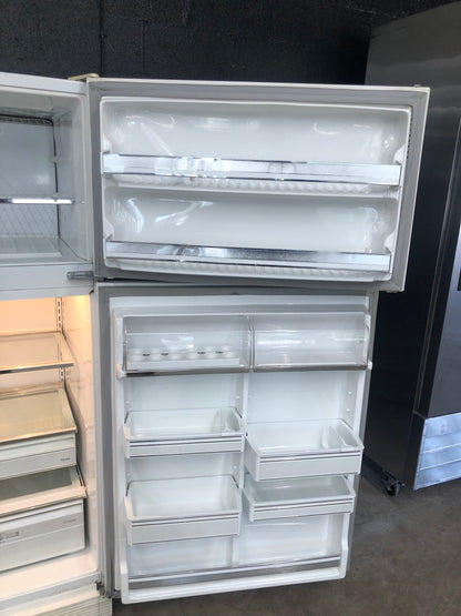 Whirlpool White Top And Bottom Refrigerator