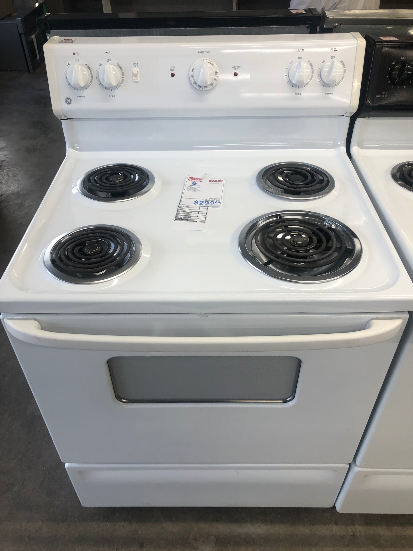 GE White Electric Stove