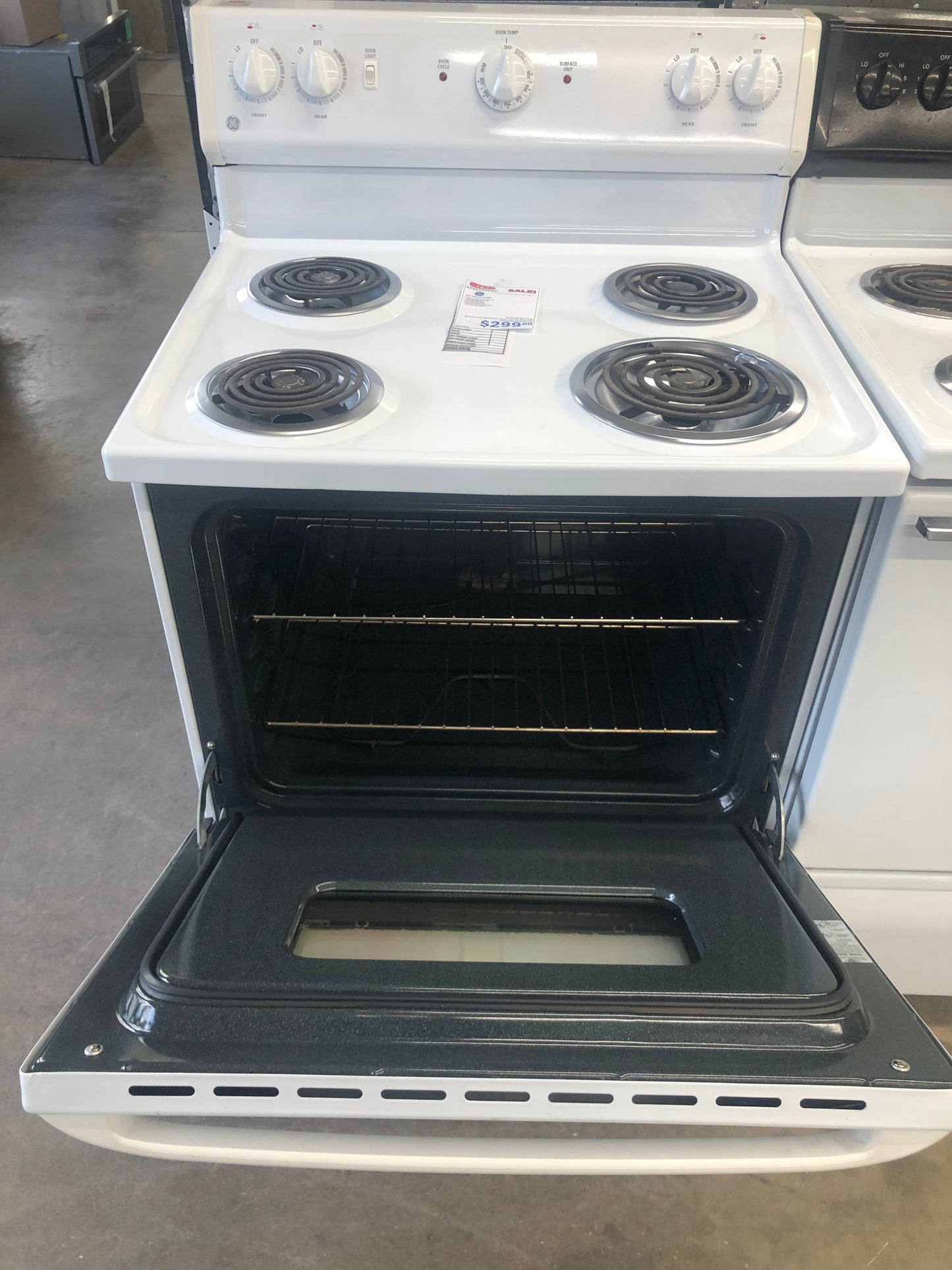 GE White Electric Stove