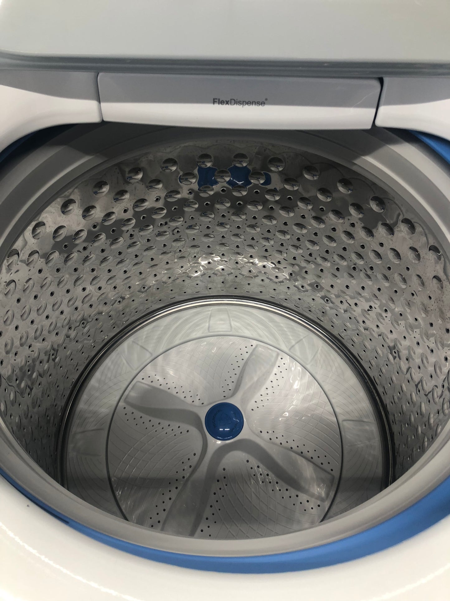 GE White 5.8 Cu Ft Smart Top Load Washer