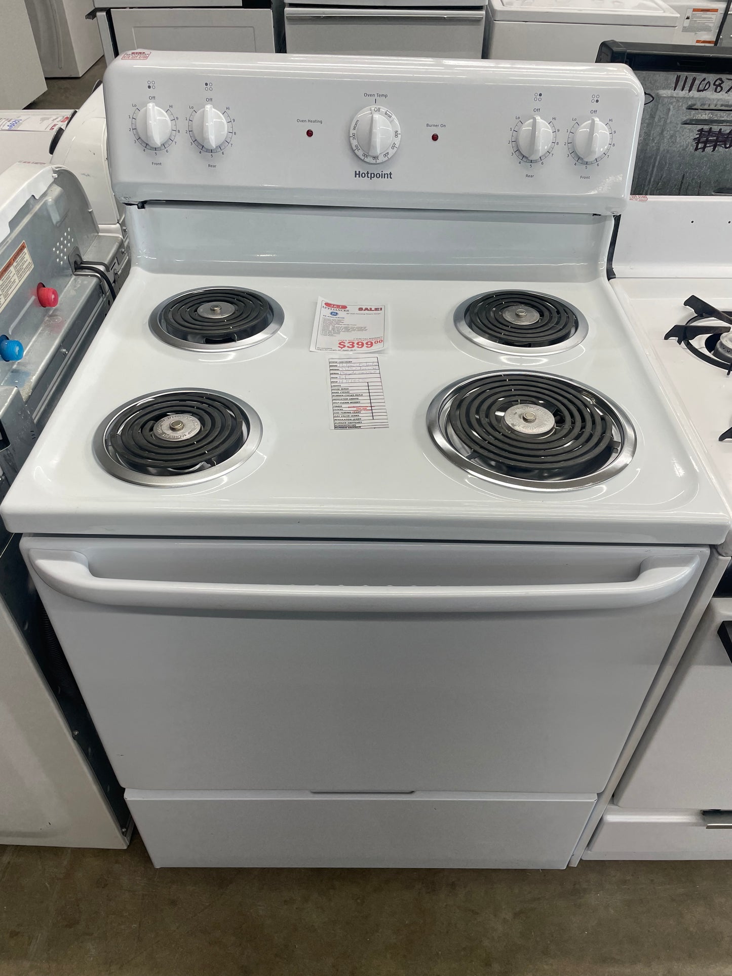 Hotpoint White 4 Coil Top Electric Range